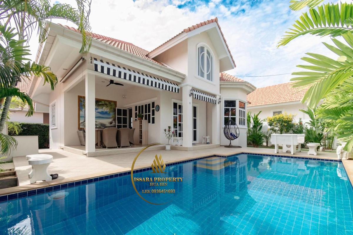 Nice 3 Bedrooms Pool Villa At Eeden Village for Sale