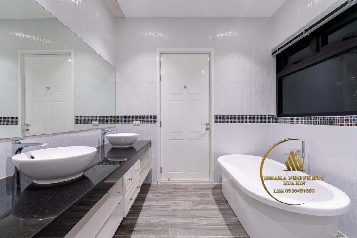 Luxury 4 Bedrooms Pool Villa For Sale At The Clouds Hua Hin – Cha-Am