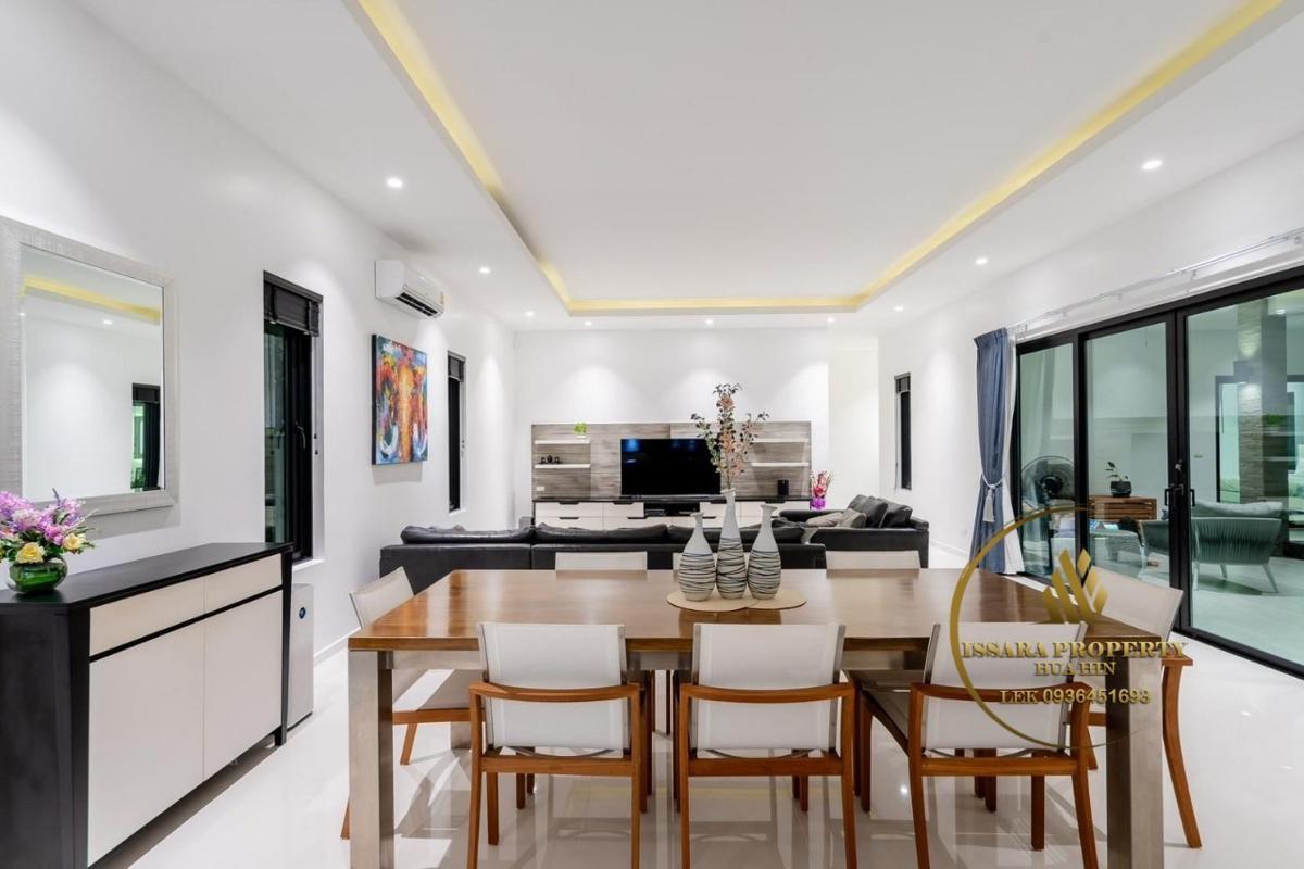 Luxury 4 Bedrooms Pool Villa For Sale At The Clouds Hua Hin – Cha-Am