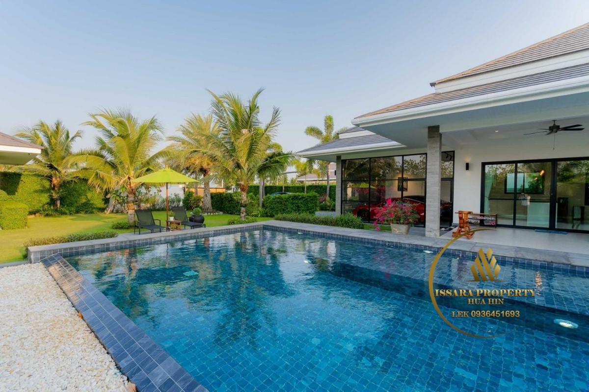 Luxury 4 Bedrooms Pool Villa For Sale At The Clouds Hua Hin – Cha-Am