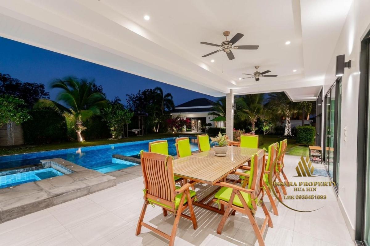 Luxury 4 Bedrooms Pool Villa For Sale At The Clouds Hua Hin – Cha-Am