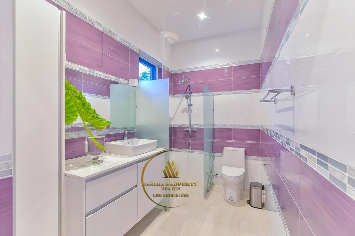 Large Land And Luxury Modern Pool Villa At Hua Hin – Tab Tai For Sale