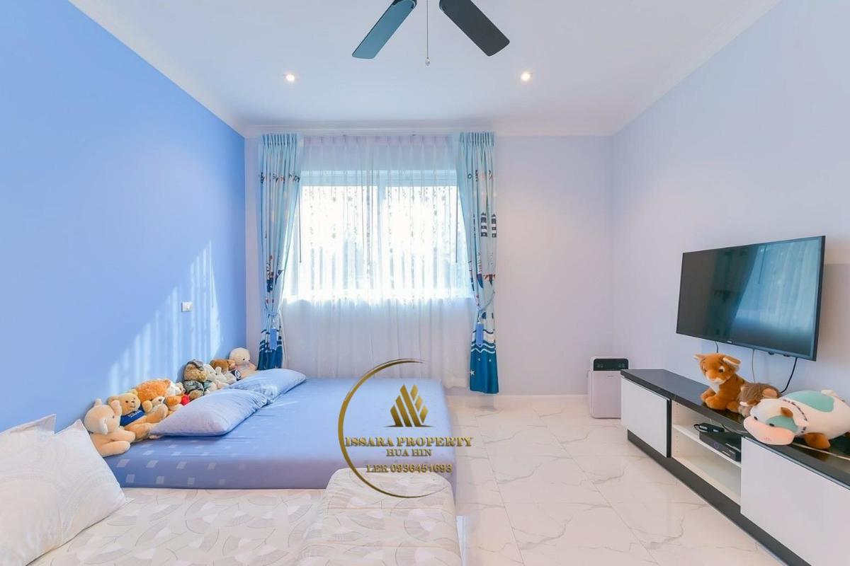 Large Land And Luxury Modern Pool Villa At Hua Hin – Tab Tai For Sale