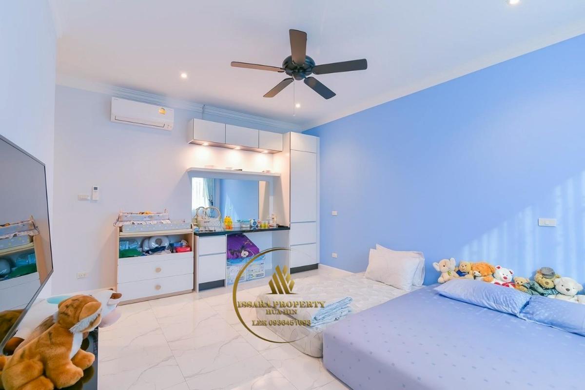 Large Land And Luxury Modern Pool Villa At Hua Hin – Tab Tai For Sale