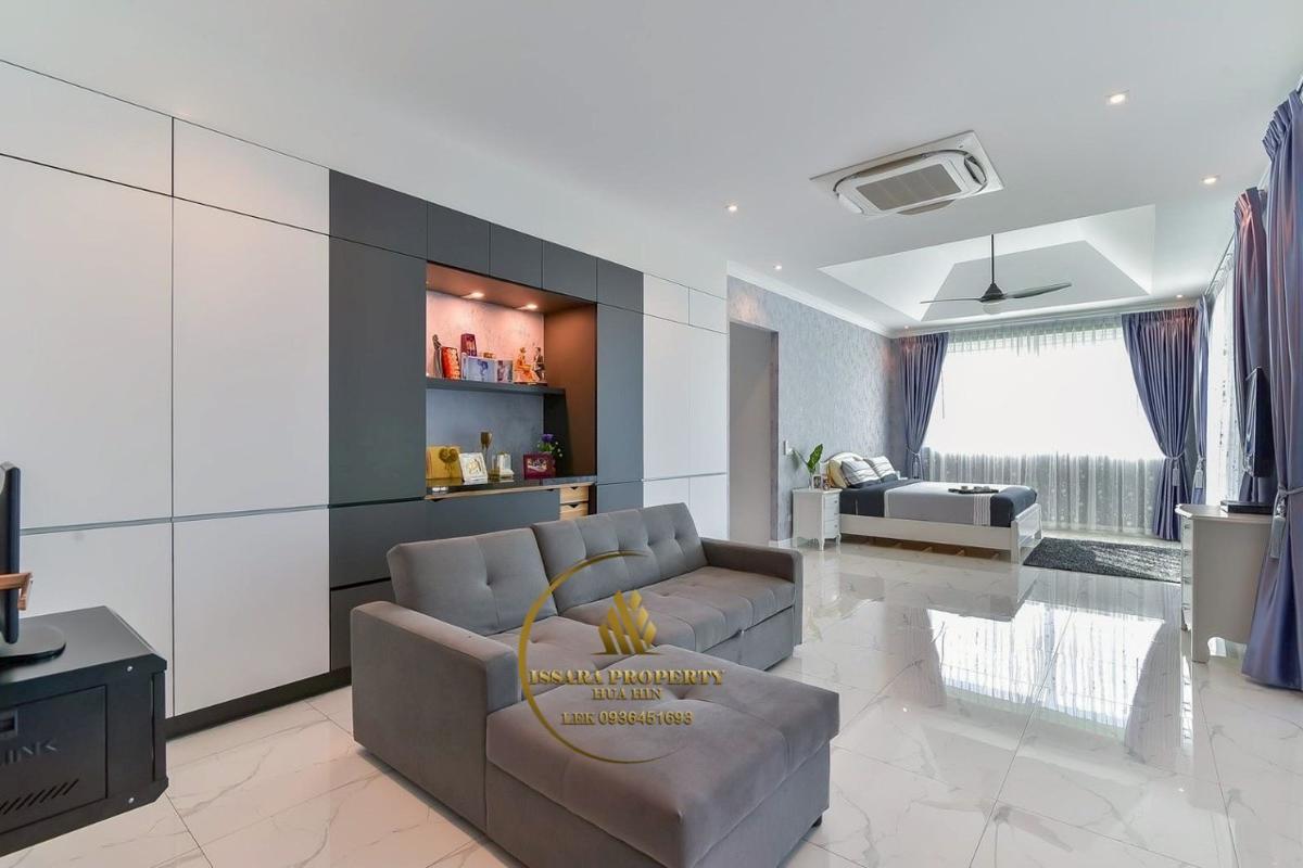 Large Land And Luxury Modern Pool Villa At Hua Hin – Tab Tai For Sale