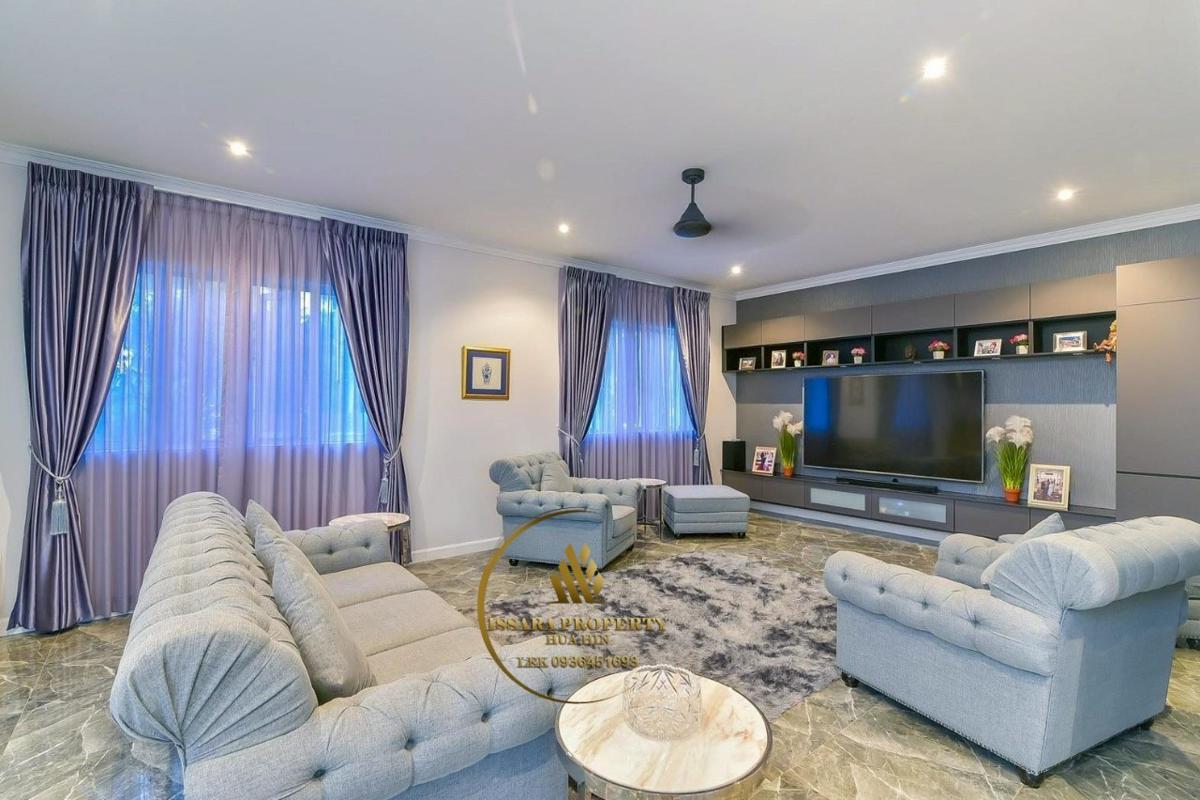 Large Land And Luxury Modern Pool Villa At Hua Hin – Tab Tai For Sale