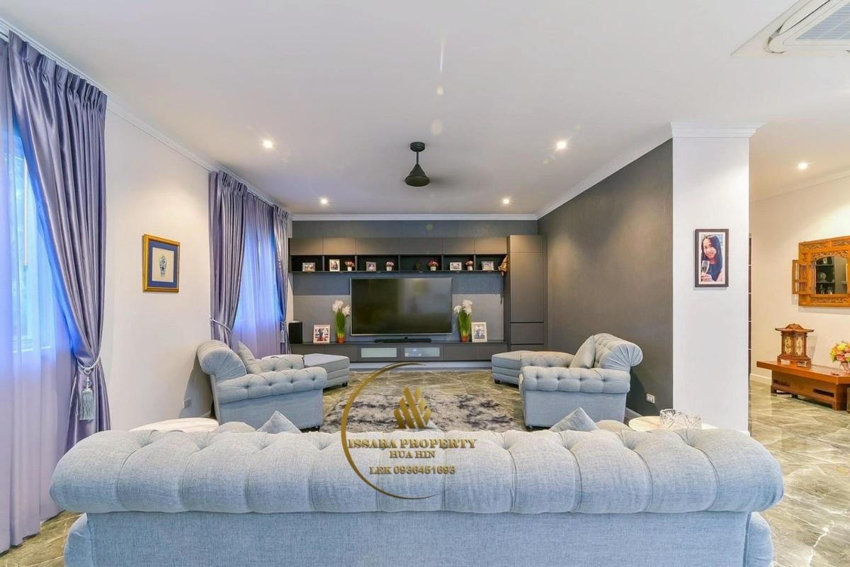 Large Land And Luxury Modern Pool Villa At Hua Hin – Tab Tai For Sale