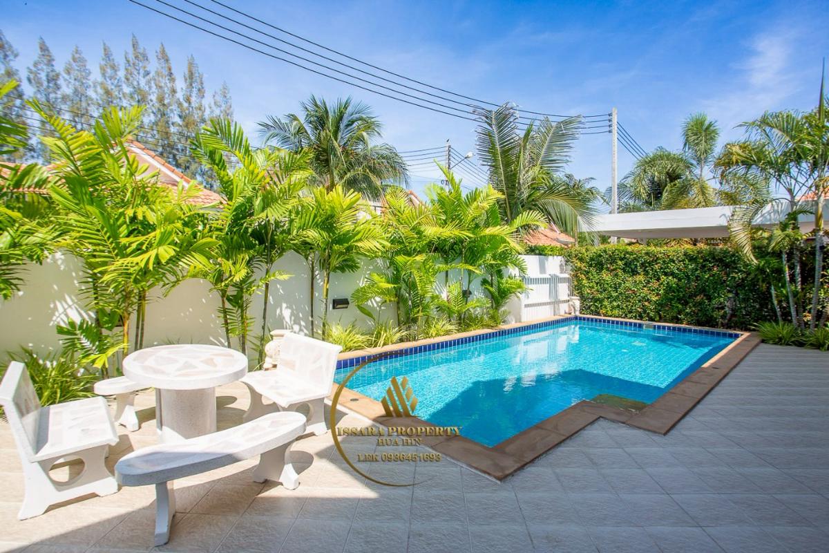 Nice 3 Bedrooms Pool Villa At Eeden Village for Sale