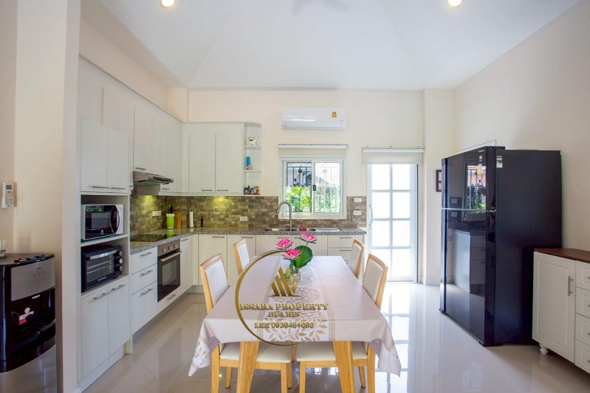 Nice 3 Bedrooms Pool Villa At Eeden Village for Sale