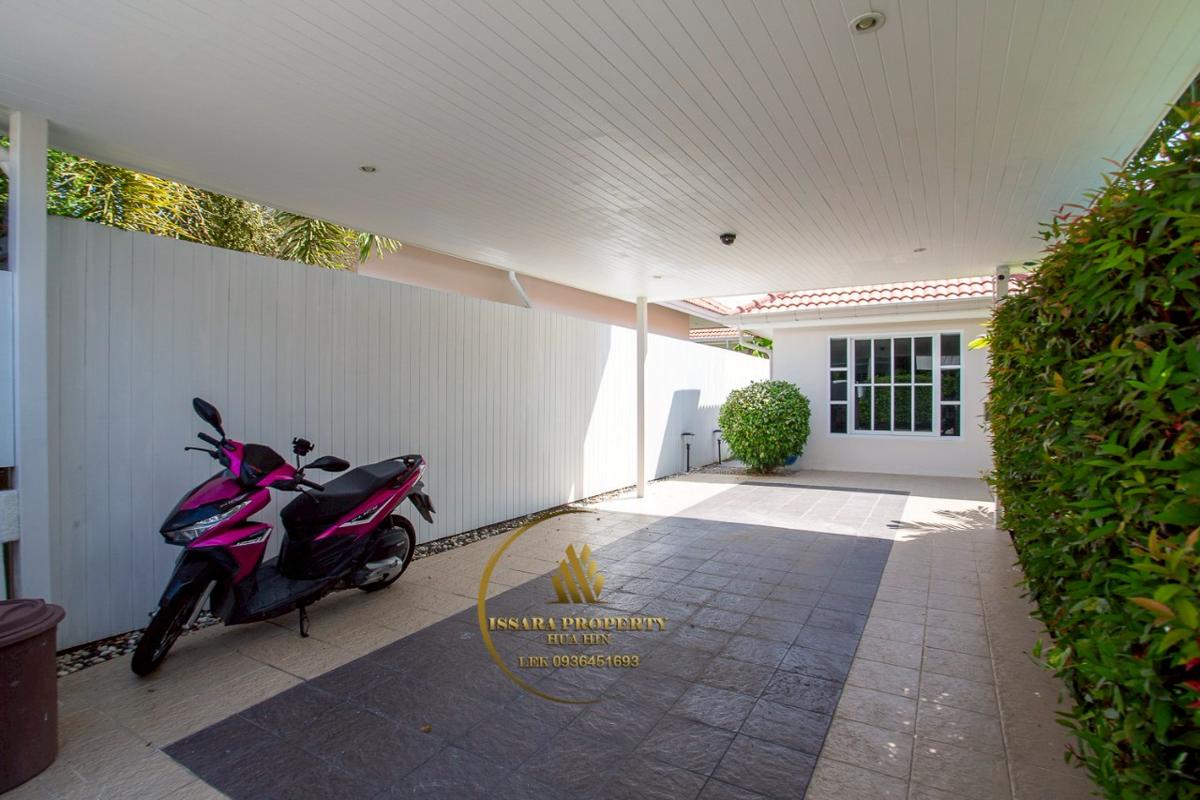 Nice 3 Bedrooms Pool Villa At Eeden Village for Sale