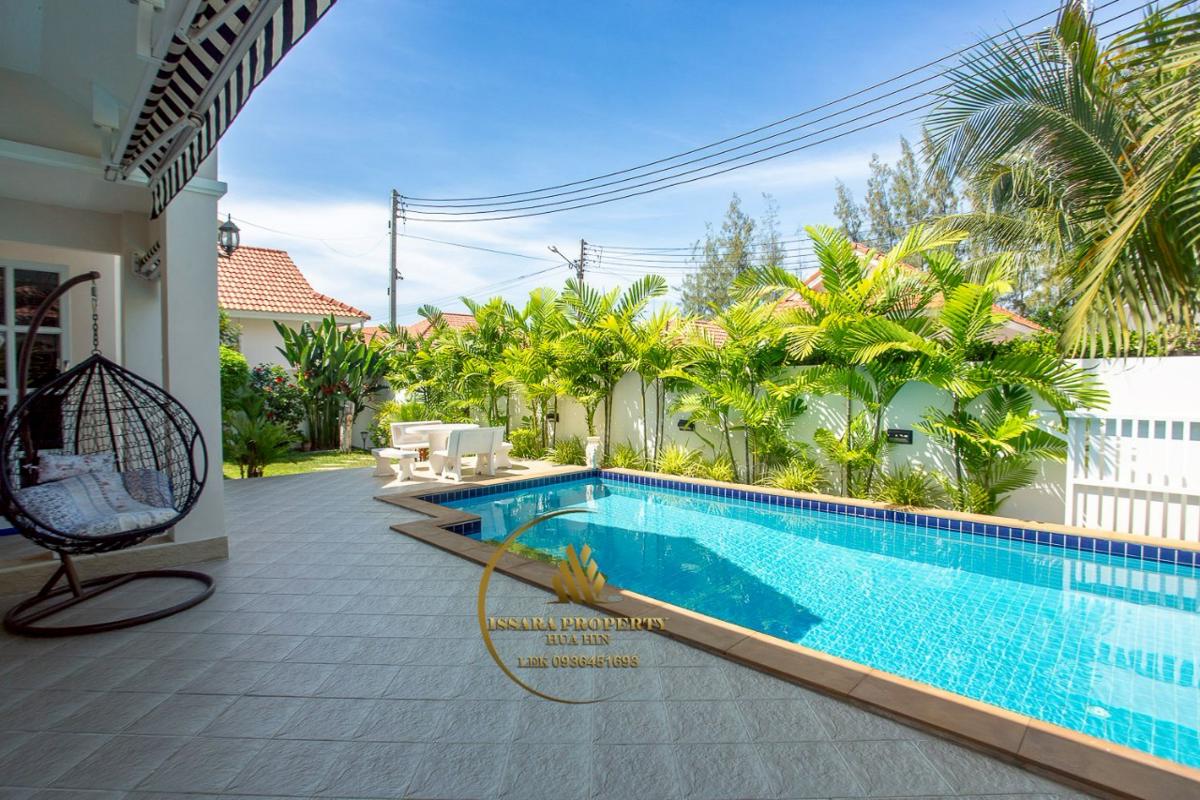Nice 3 Bedrooms Pool Villa At Eeden Village for Sale