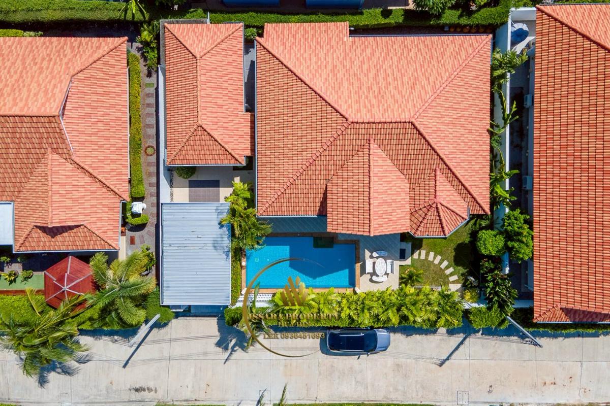 Nice 3 Bedrooms Pool Villa At Eeden Village for Sale