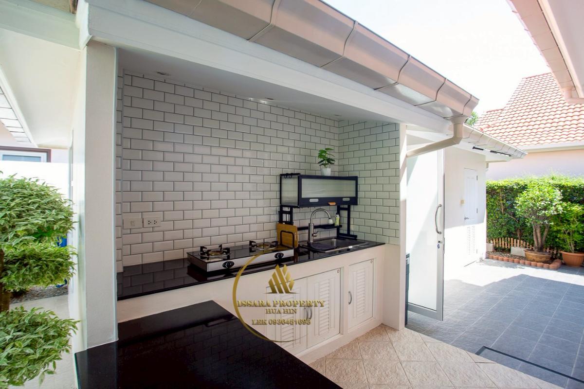 Nice 3 Bedrooms Pool Villa At Eeden Village for Sale