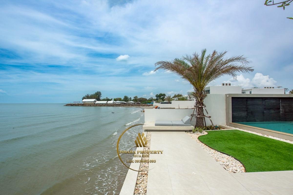Luxury Beach House The First Ultra Luxury In Cha-am Fully Functional Seaside House With Swimming Pool And Access To Every Private Beach.