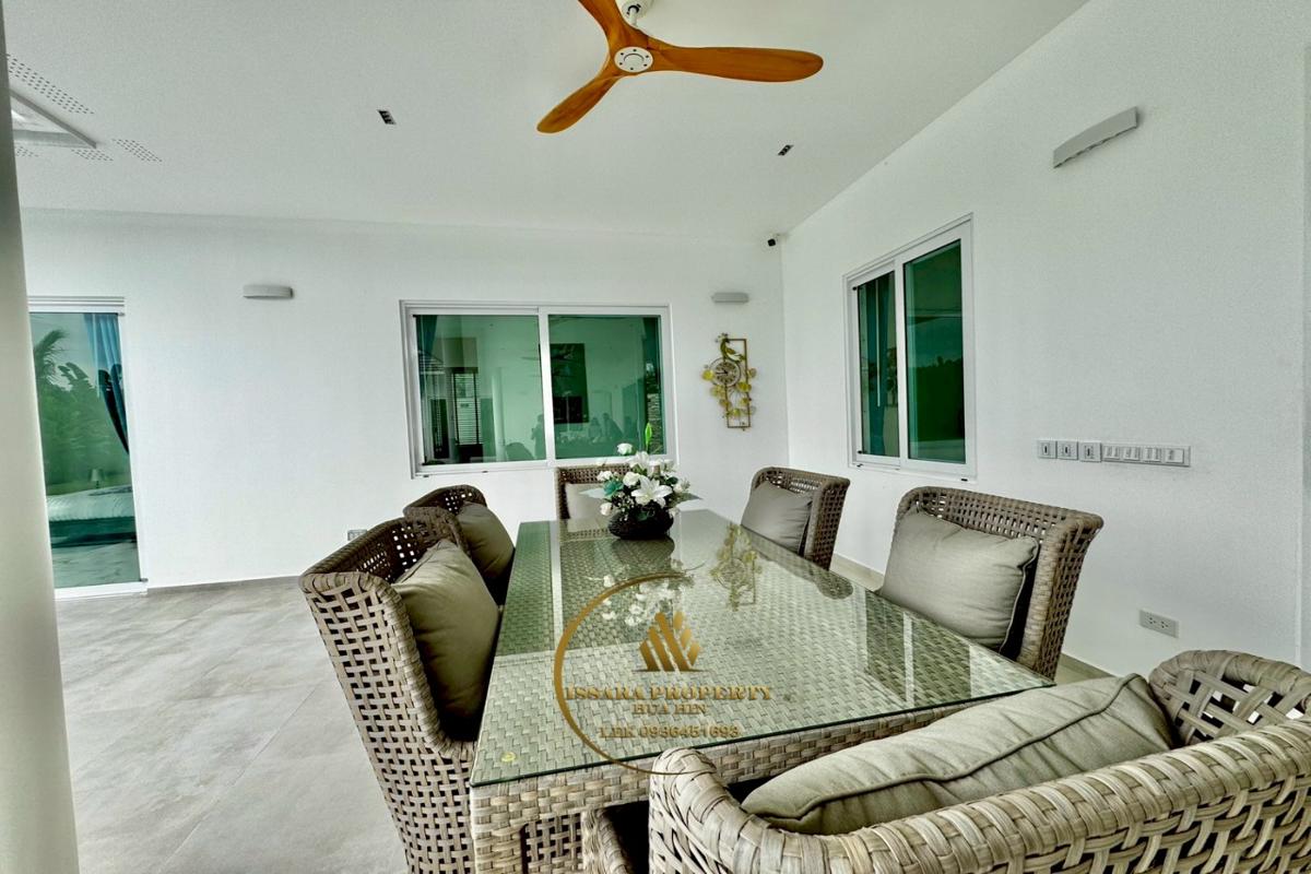 Quality Pool Villa Near Black Mountain Golf Course For Sale