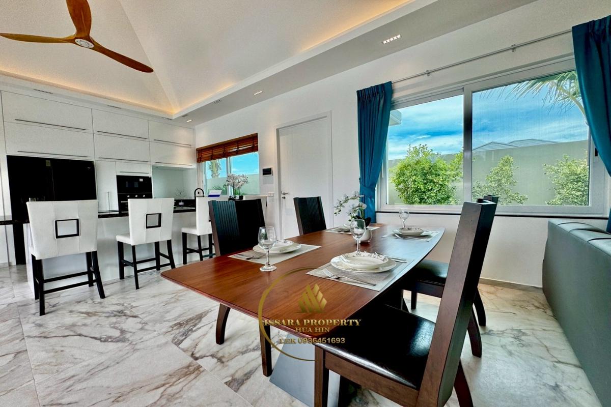 Quality Pool Villa Near Black Mountain Golf Course For Sale
