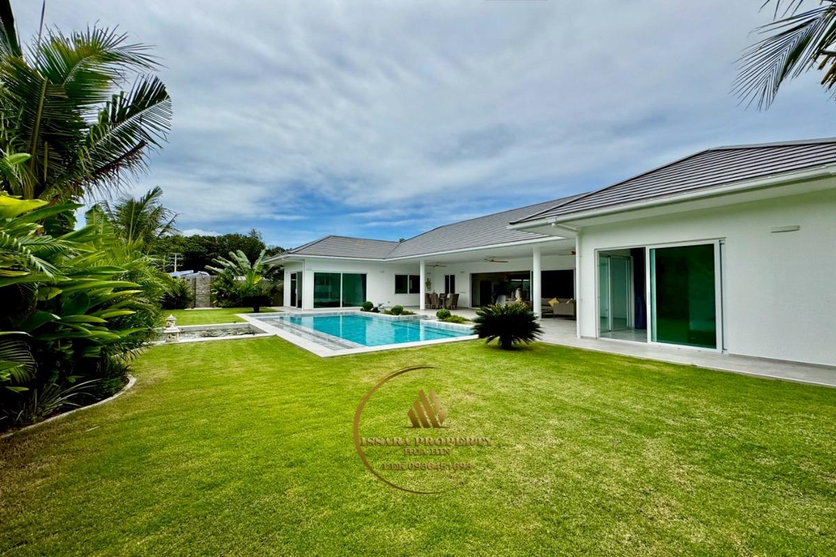 Quality Pool Villa Near Black Mountain Golf Course For Sale
