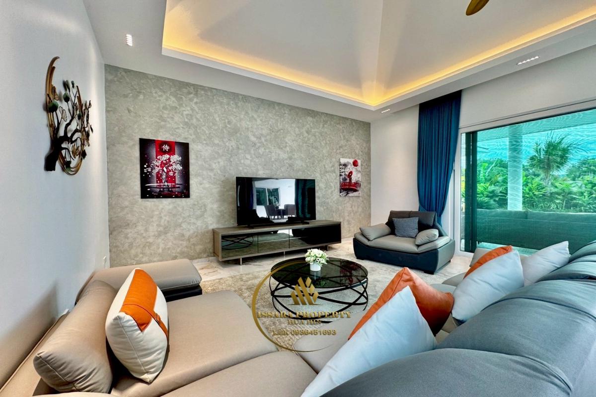 Quality Pool Villa Near Black Mountain Golf Course For Sale
