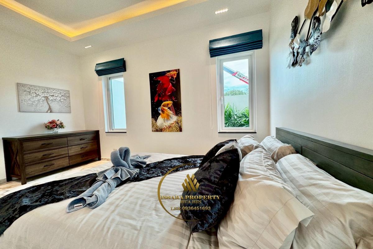 Quality Pool Villa Near Black Mountain Golf Course For Sale