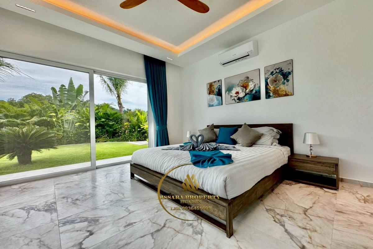 Quality Pool Villa Near Black Mountain Golf Course For Sale