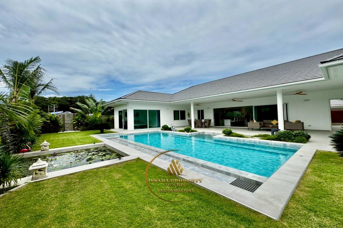 Quality Pool Villa Near Black Mountain Golf Course For Sale