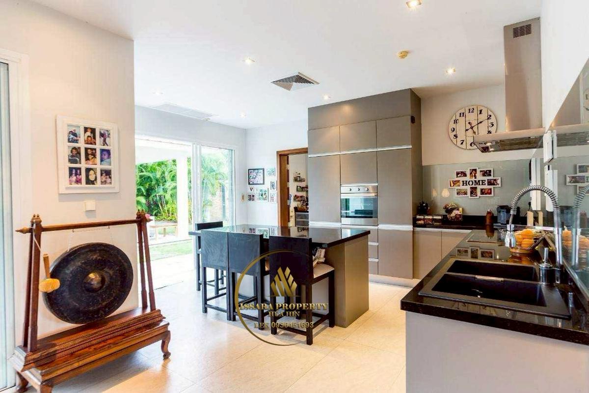 Spacious Luxury Pool Villa At Baan Ingphu Hua Hin For Sale