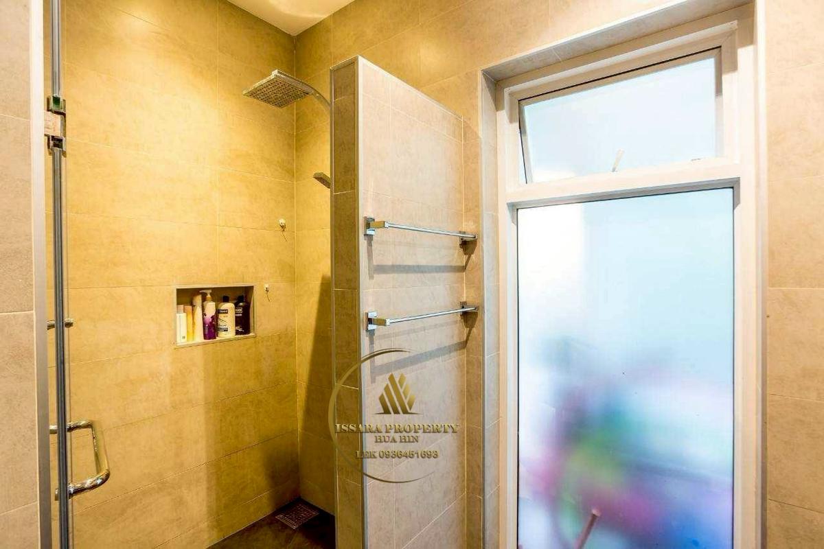 Spacious Luxury Pool Villa At Baan Ingphu Hua Hin For Sale