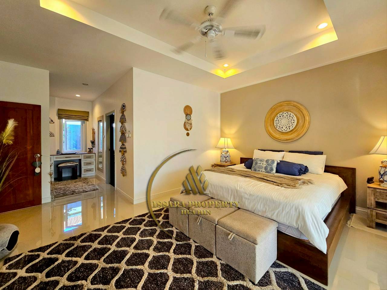 Luxury Tropical Pool Villa for Sale – Spacious Living in Prime Hua Hin Location