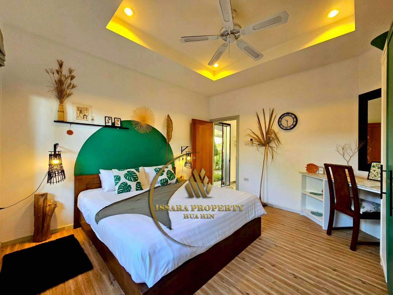 Luxury Tropical Pool Villa for Sale – Spacious Living in Prime Hua Hin Location