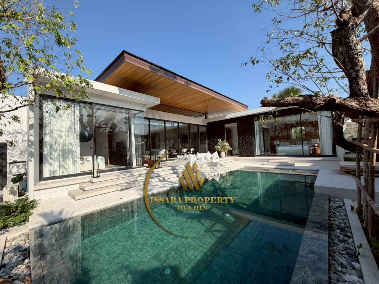 https://star-property-huahin.com/property/exclusive-modern-loft-pool-villa-with-mountain-views-hua-hin-soi-126/