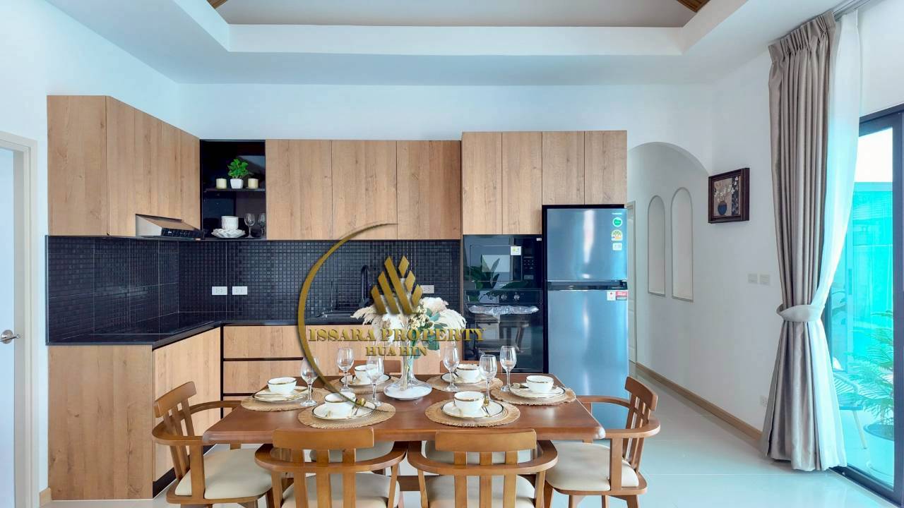 Charming Pool Villa in Prime Hua Hin Location – Soi 102 For Sale