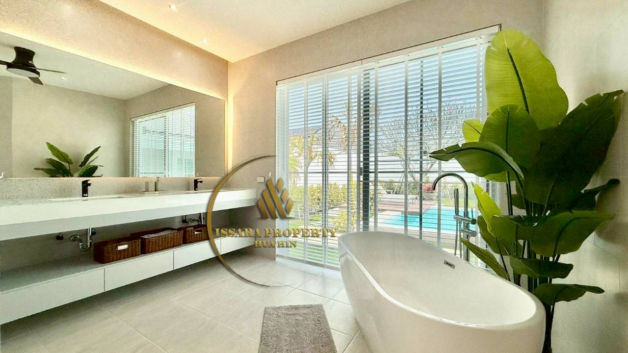 Modern 3 Bedroom Luxury Pool Villa with Solar System – Hua Hin Soi 112