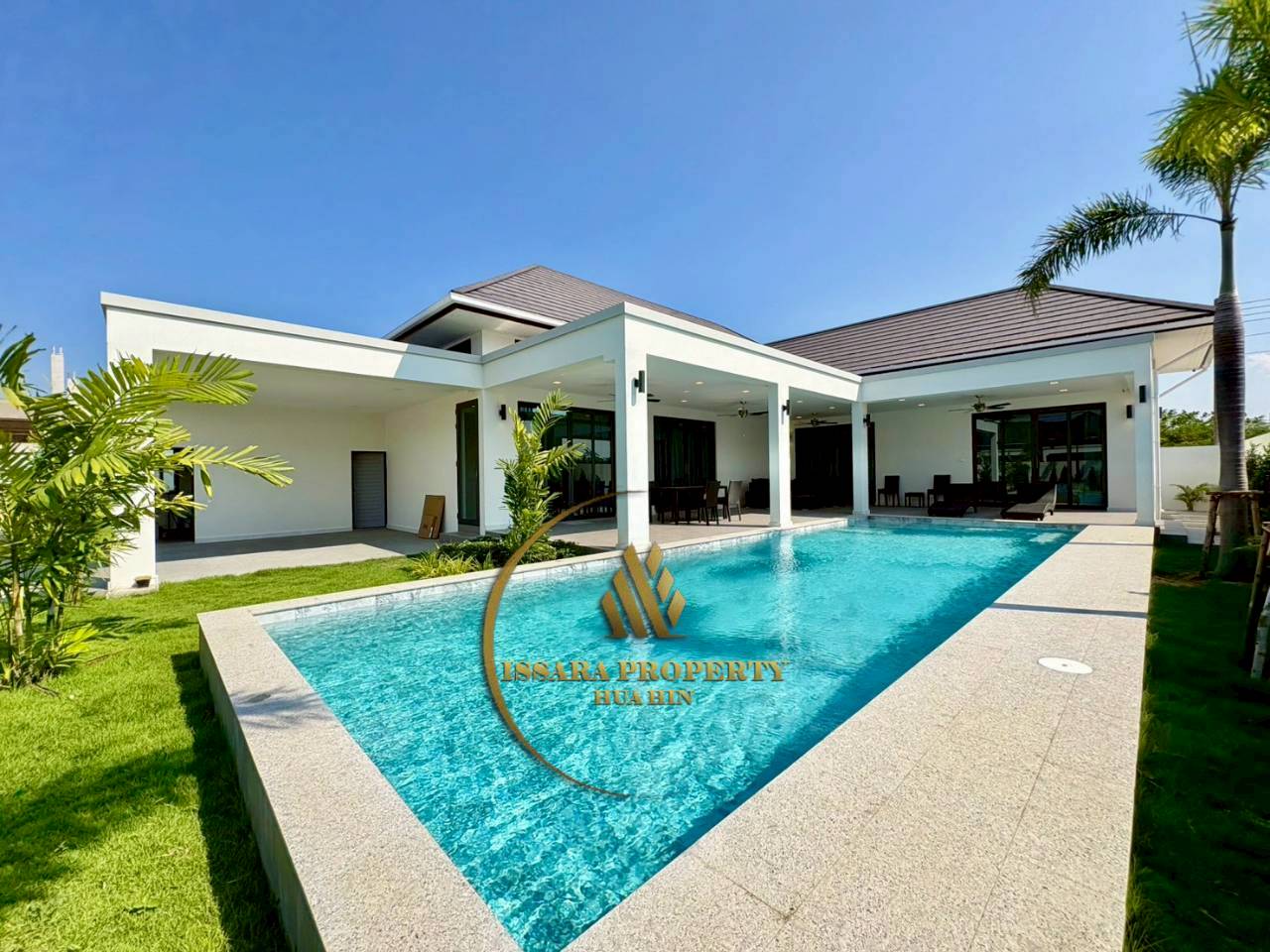 Exclusive 4-Bedroom Private Pool Villa – Luxury Living in Hua Hin For Sale