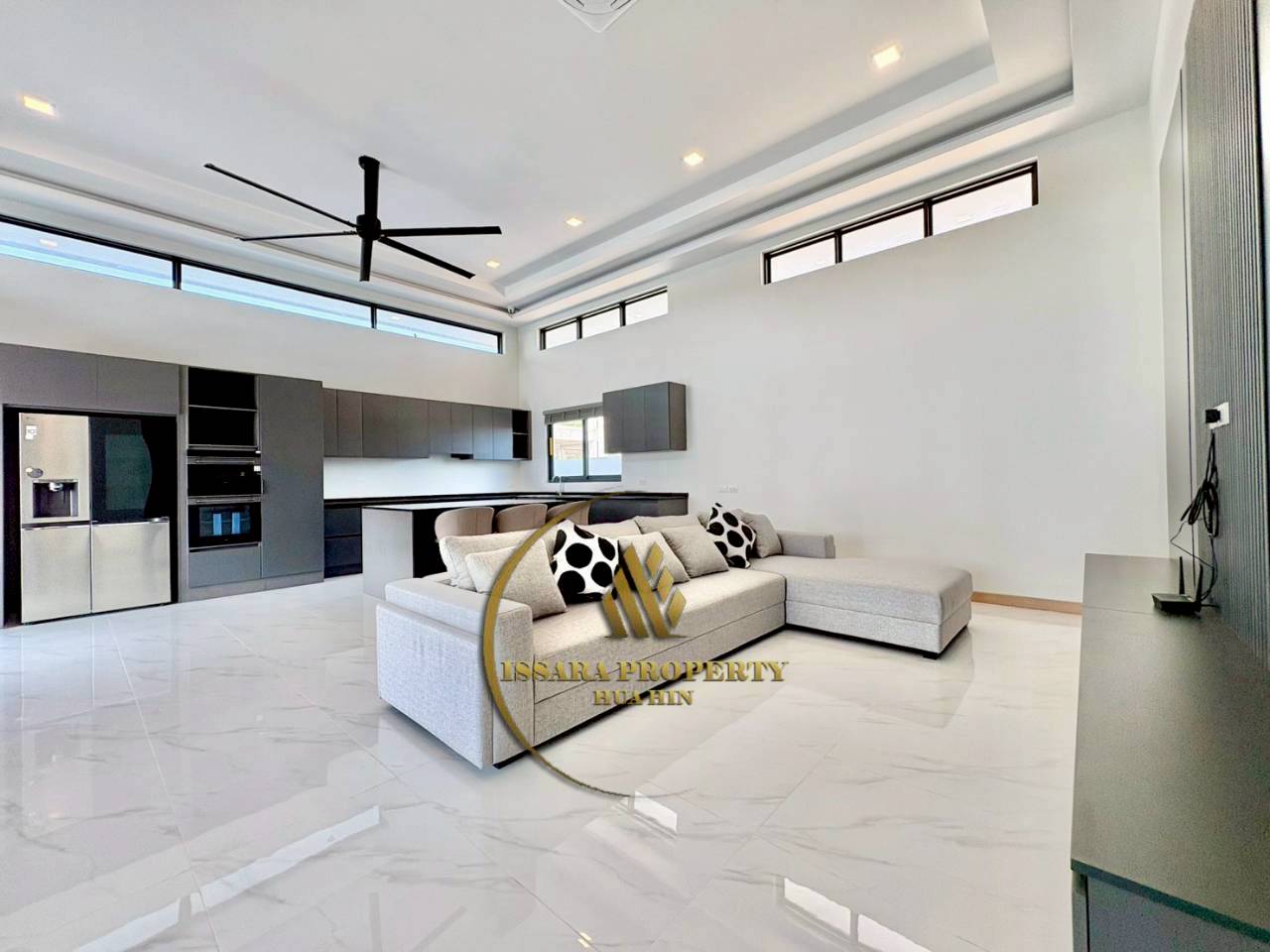 Exclusive 4-Bedroom Private Pool Villa – Luxury Living in Hua Hin For Sale