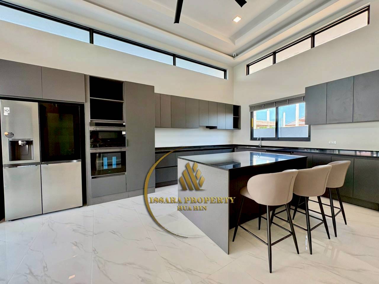 Exclusive 4-Bedroom Private Pool Villa – Luxury Living in Hua Hin For Sale
