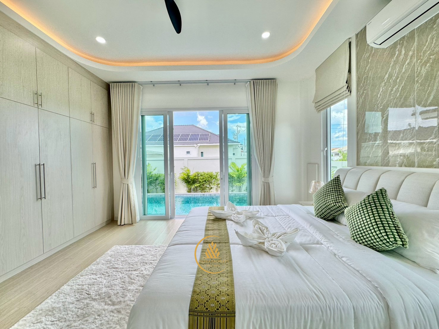 Modern Luxury Pool Villa Spacious Living in Hua Hin Soi 88 For Sale