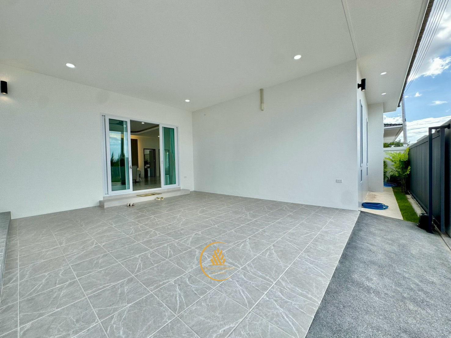 Modern Luxury Pool Villa Spacious Living in Hua Hin Soi 88 For Sale